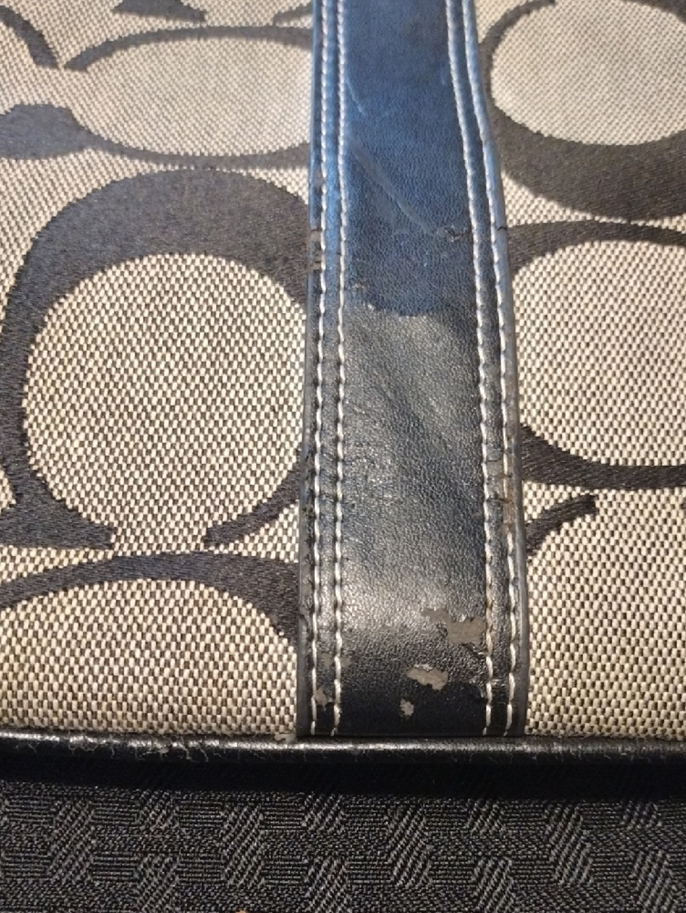 Coach Tan and Black Signature Messenger Crossbody - Picture 4 of 11